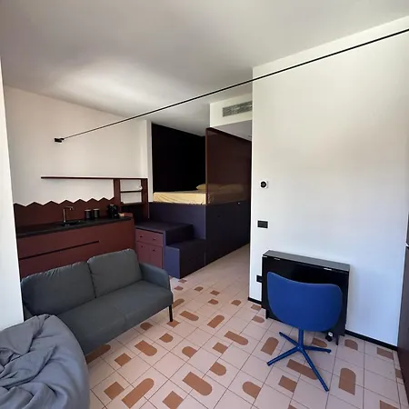 公寓 Moderno Monolocale Con Balcone E Parcheggio 207 米兰